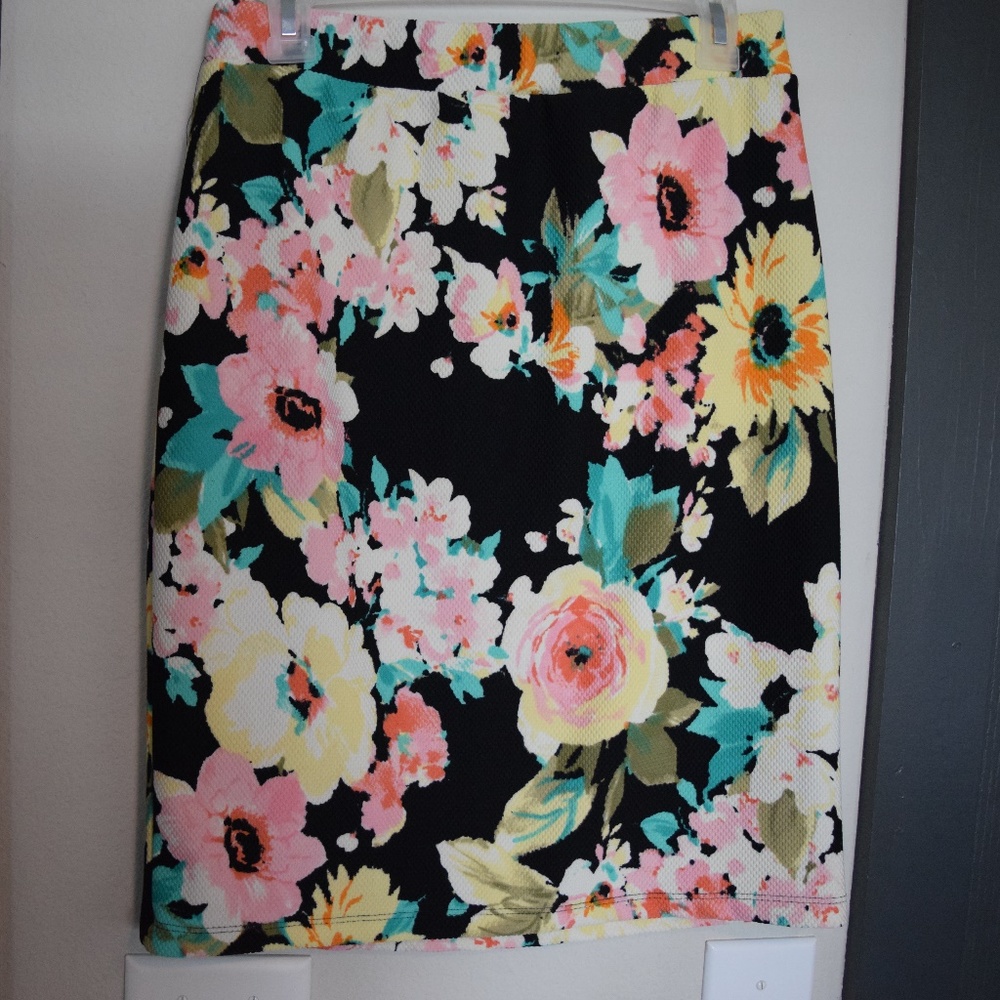 floral skirt